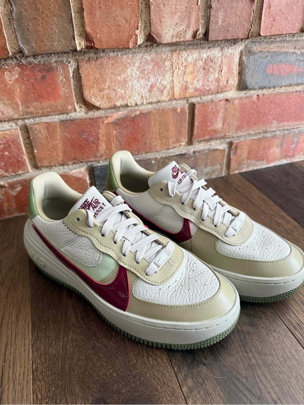Nike Air Force 1 Sail & Dark Beetroot - Size 8